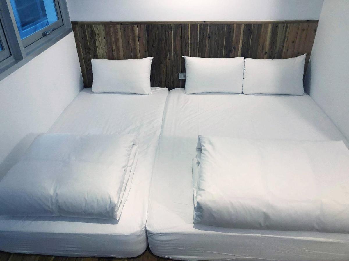 Star Hostel Taichung Parklane Εξωτερικό φωτογραφία