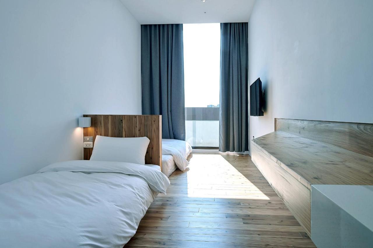 Star Hostel Taichung Parklane Εξωτερικό φωτογραφία